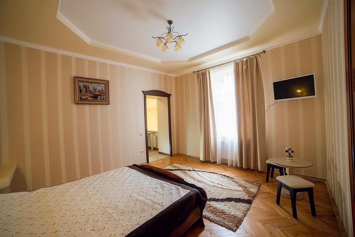 Apartment On Horodotska Street Λβιβ Εξωτερικό φωτογραφία
